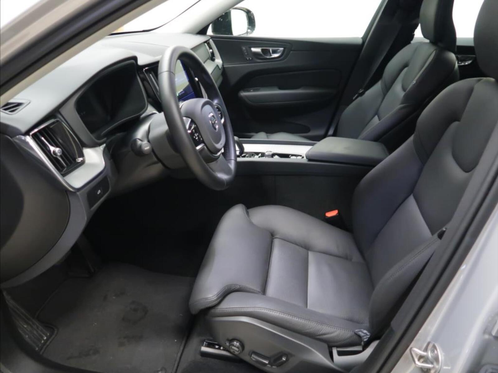 Volvo XC60 7