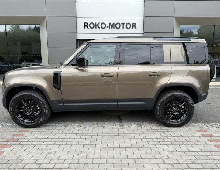 Land Rover Defender 1