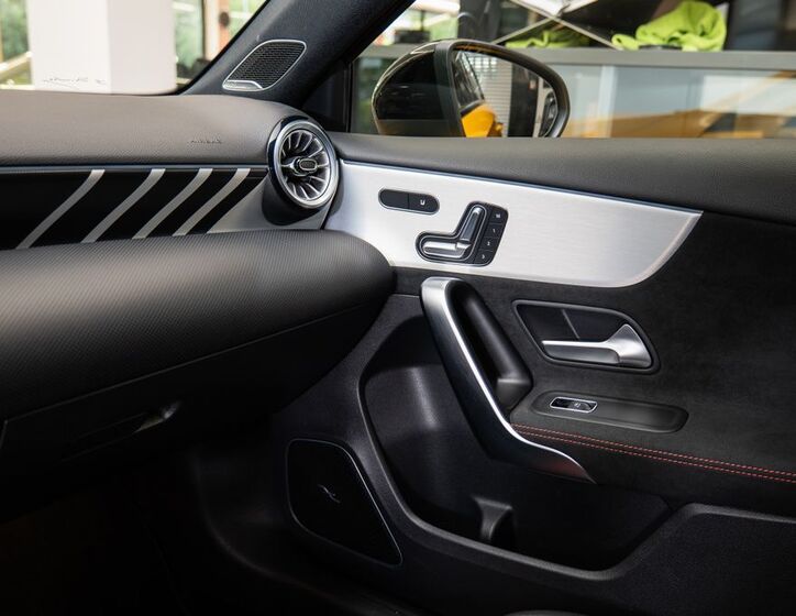 Mercedes-Benz Třídy A 12