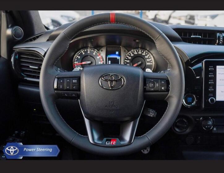 Toyota Hilux 6