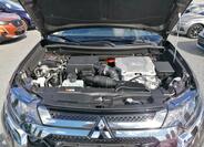 Mitsubishi Outlander 32