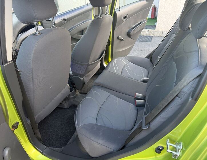 Chevrolet Spark 12