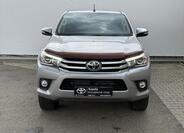 Toyota Hilux 2