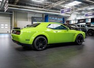 Dodge Challenger 8