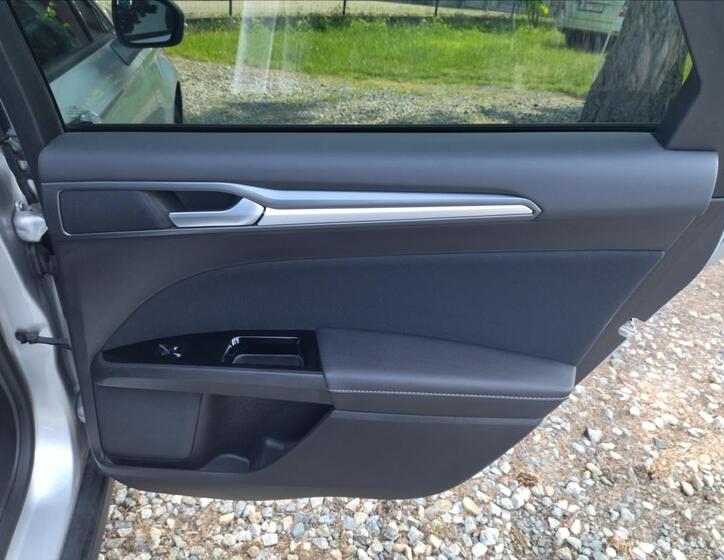 Ford Mondeo 22