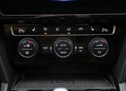 Volkswagen Passat 25