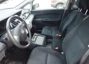 Honda FR-V 16