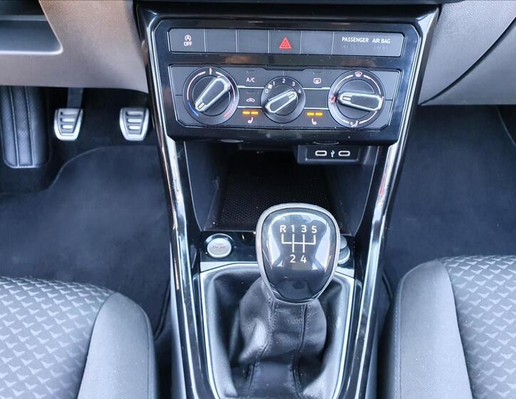 Volkswagen T-Cross 34