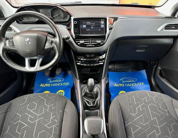 Peugeot 2008 9