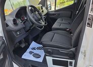 Mercedes-Benz Sprinter 9