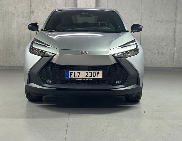 Toyota C-HR 2