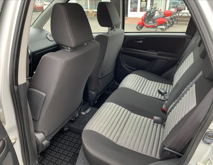 Fiat Sedici 14
