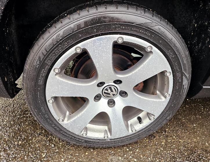 Volkswagen Touran 32