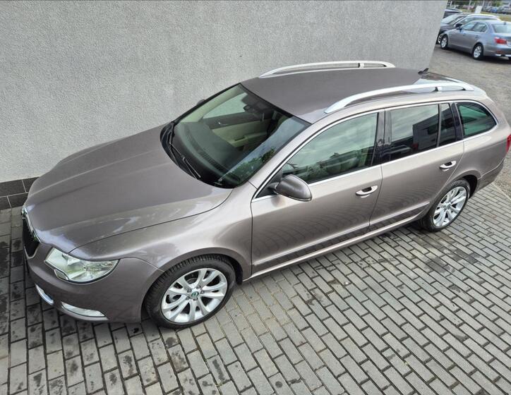 Škoda Superb 2