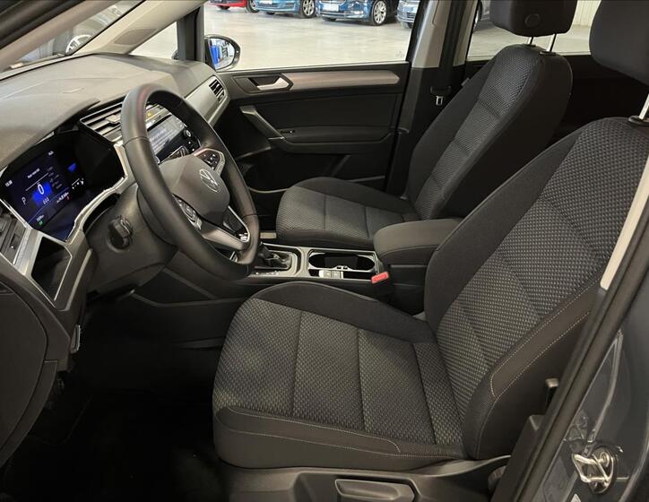 Volkswagen Touran 20
