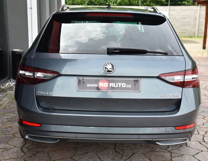 Škoda Superb 9