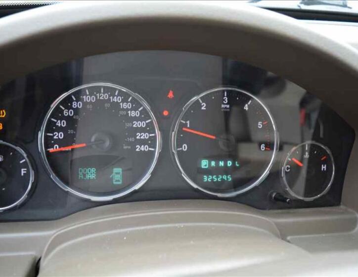 Jeep Cherokee 14