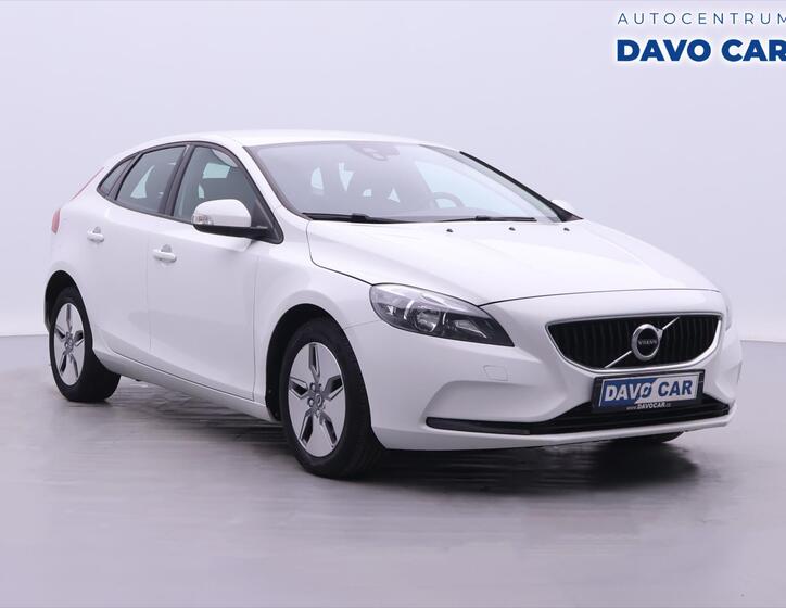 Volvo V40 1