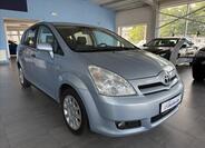 Toyota Corolla Verso 1