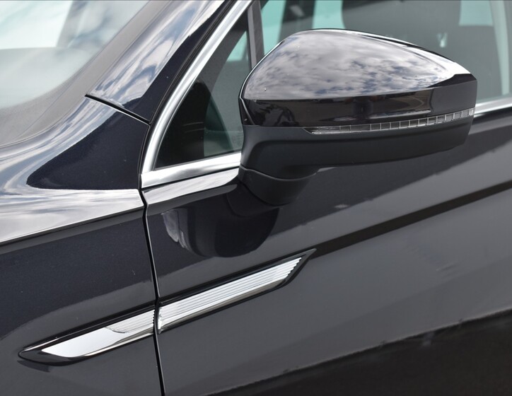 Volkswagen Tiguan 7