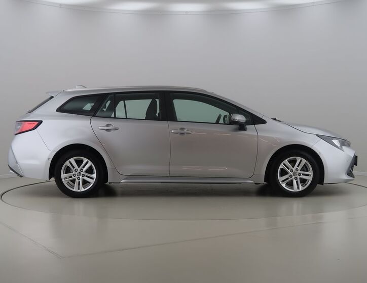 Toyota Corolla 4