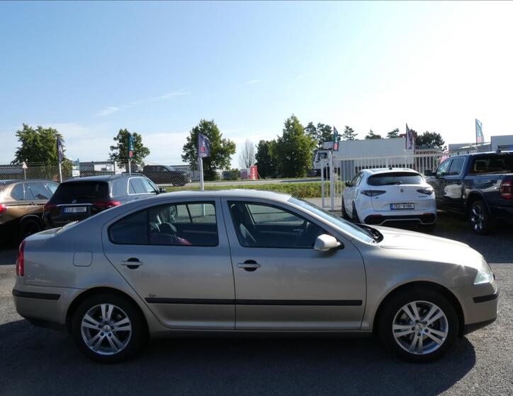Škoda Octavia 10