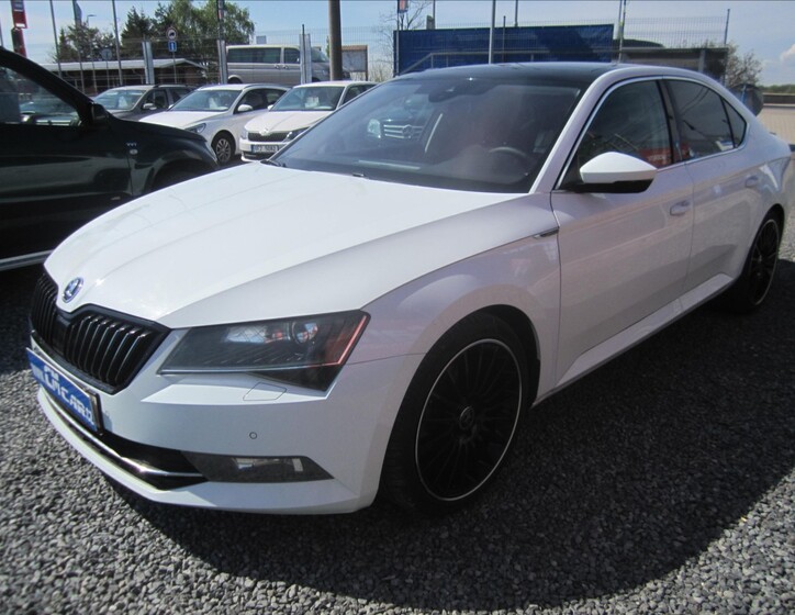 Škoda Superb 1