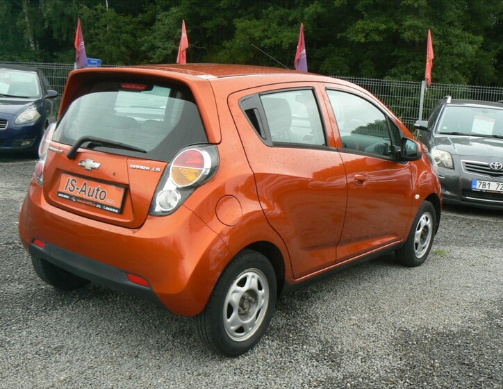 Chevrolet Spark 5