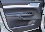 Volvo EX90 6