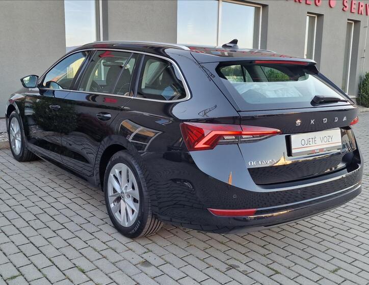 Škoda Octavia 8