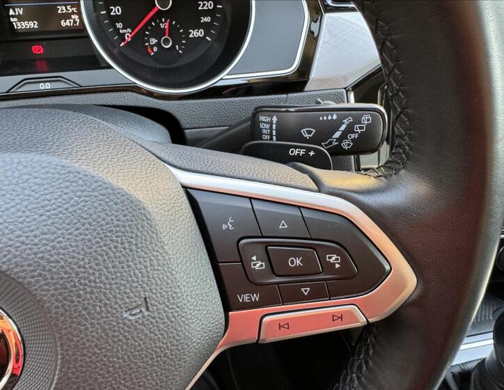 Volkswagen Passat 18