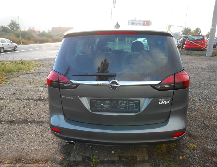 Opel Zafira 7