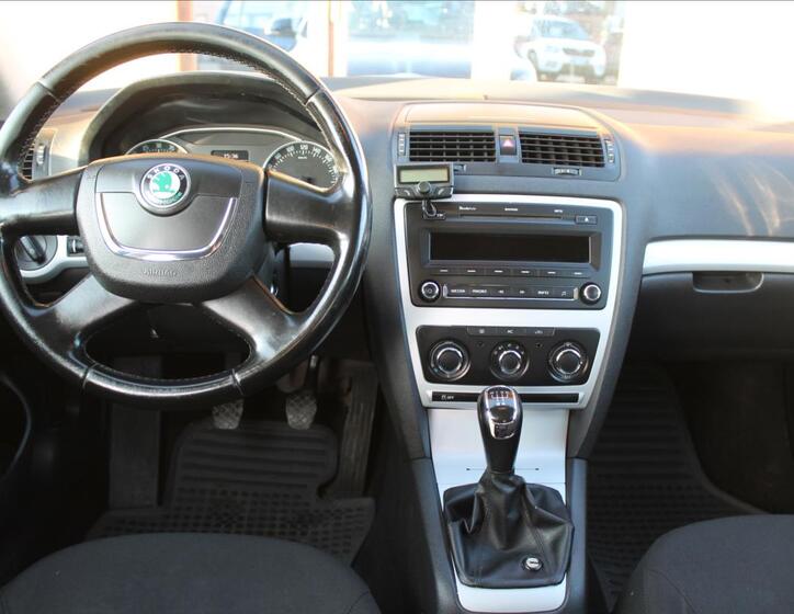 Škoda Octavia 9