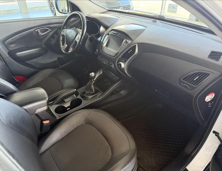 Hyundai ix35 7