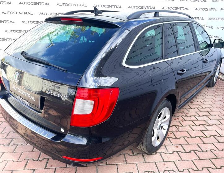 Škoda Superb 8
