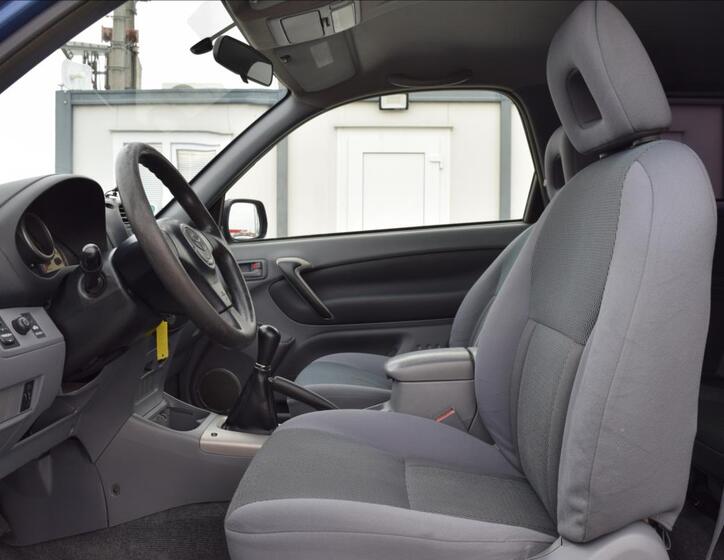 Toyota RAV4 15