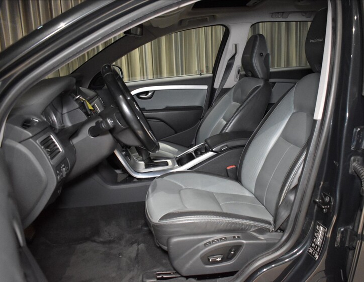 Volvo V70 8