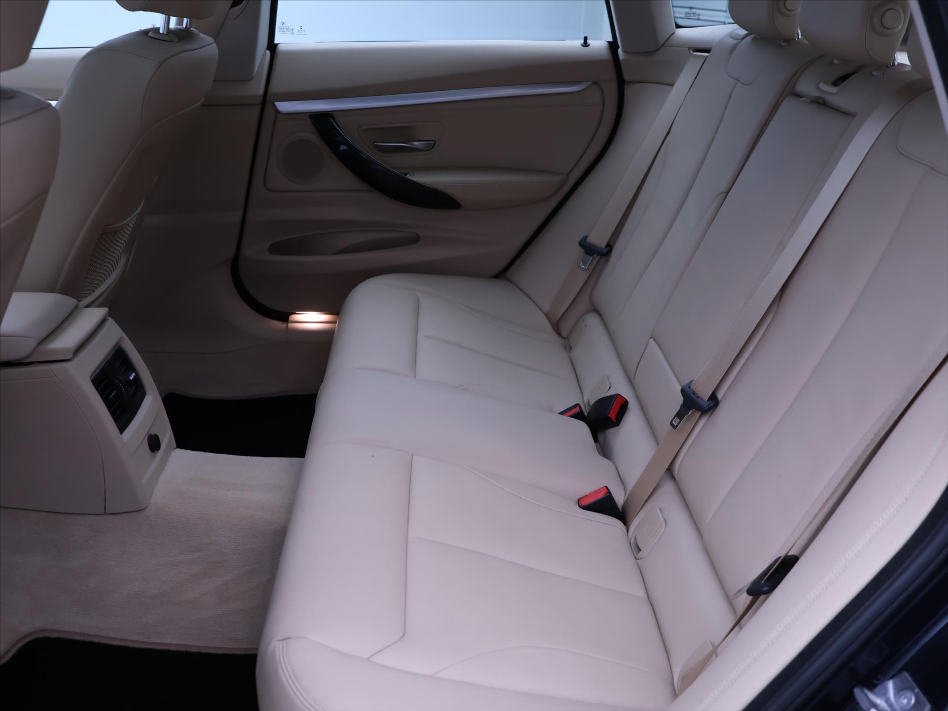 BMW Řada 3