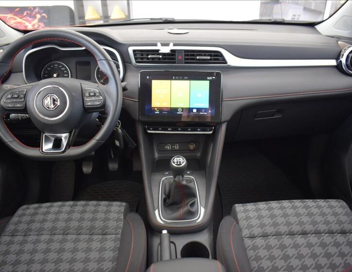 MG ZS 15