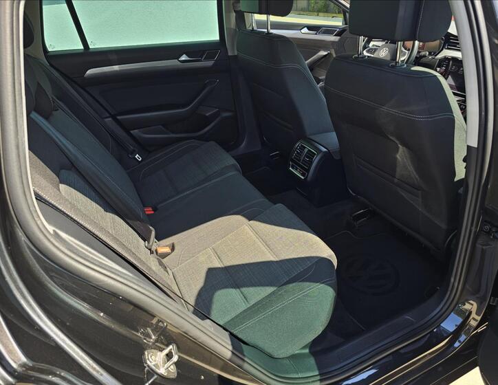 Volkswagen Passat 38