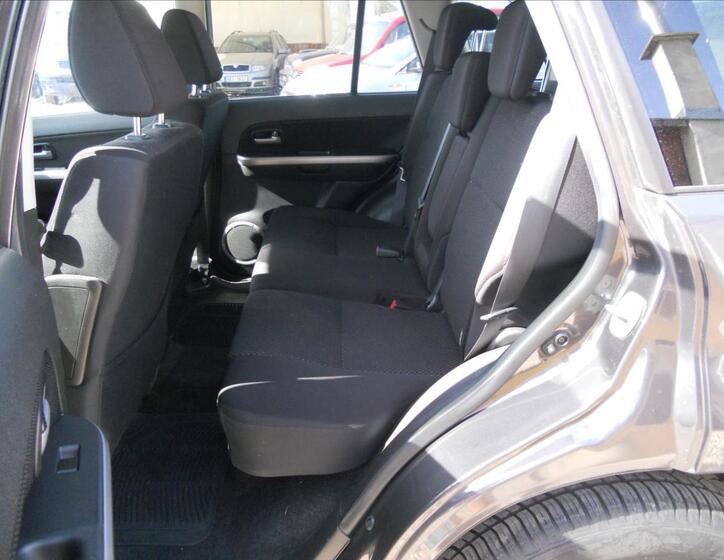 Suzuki Grand Vitara 17