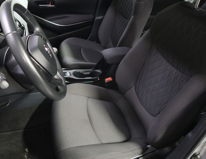 Toyota Corolla 9