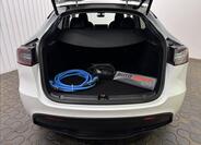 Tesla Model Y 29