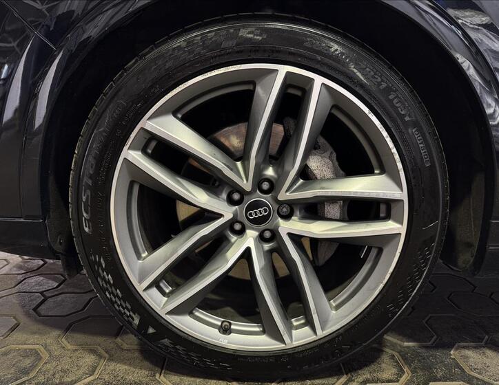 Audi Q7 49