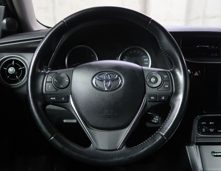 Toyota Corolla 14