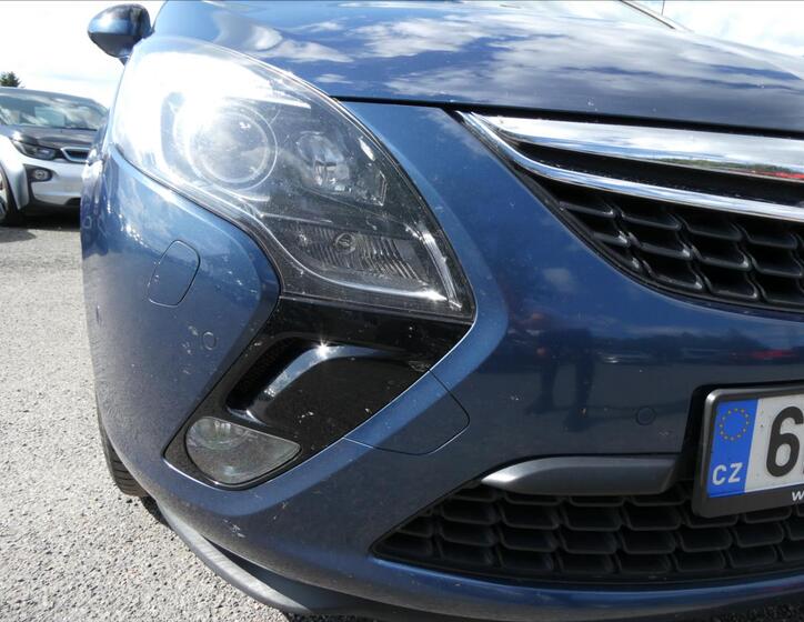 Opel Zafira 5
