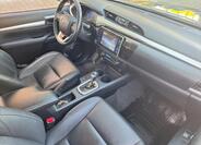 Toyota Hilux 8
