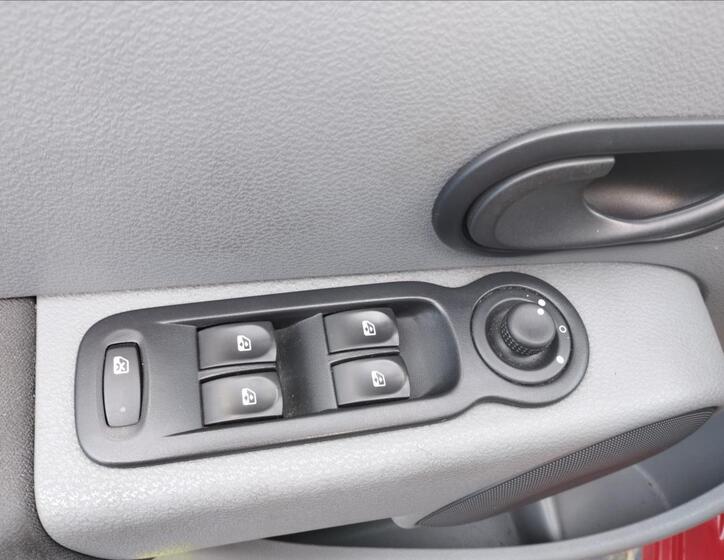 Renault Modus 13
