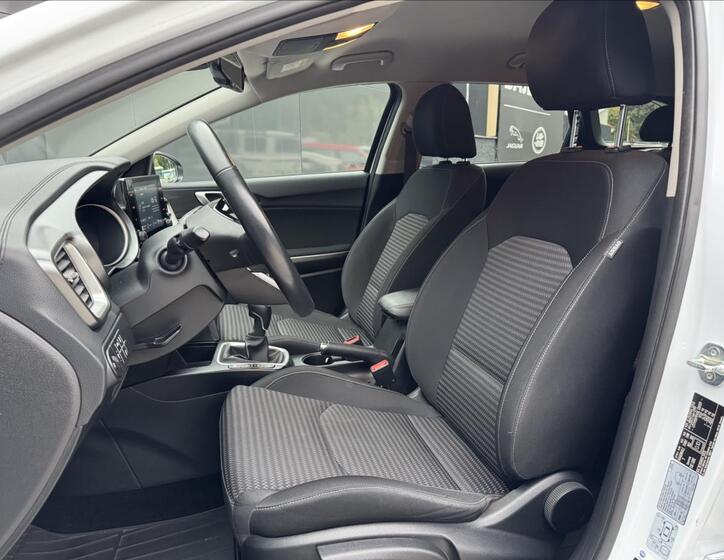 KIA Ceed 11