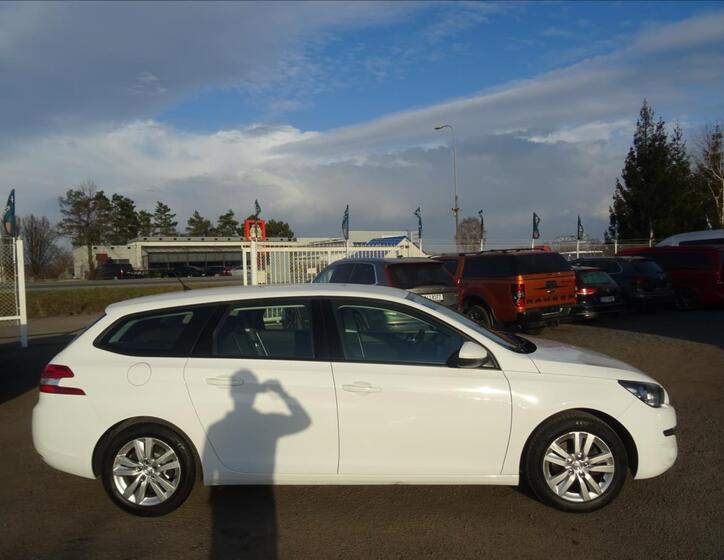Peugeot 308 11